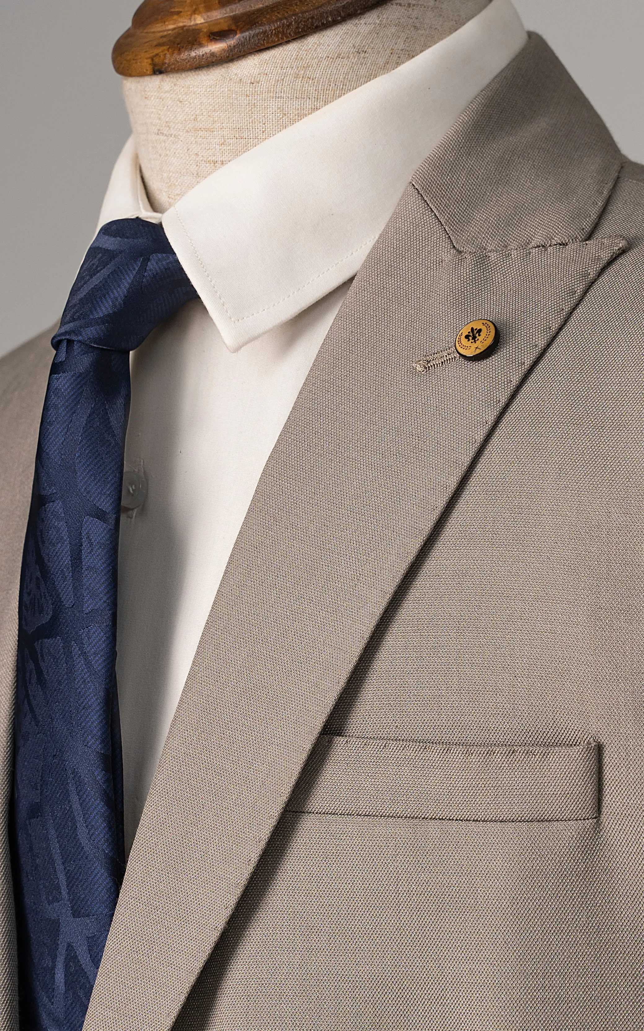 2 PIECE SUIT BEIGE