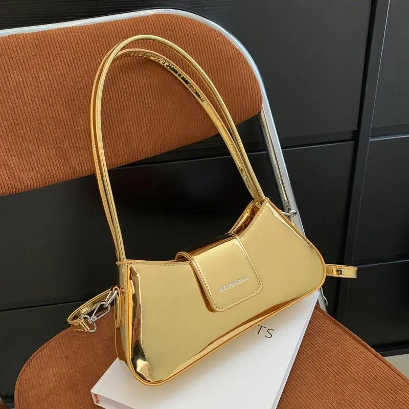 3022 METALLIC PURSE