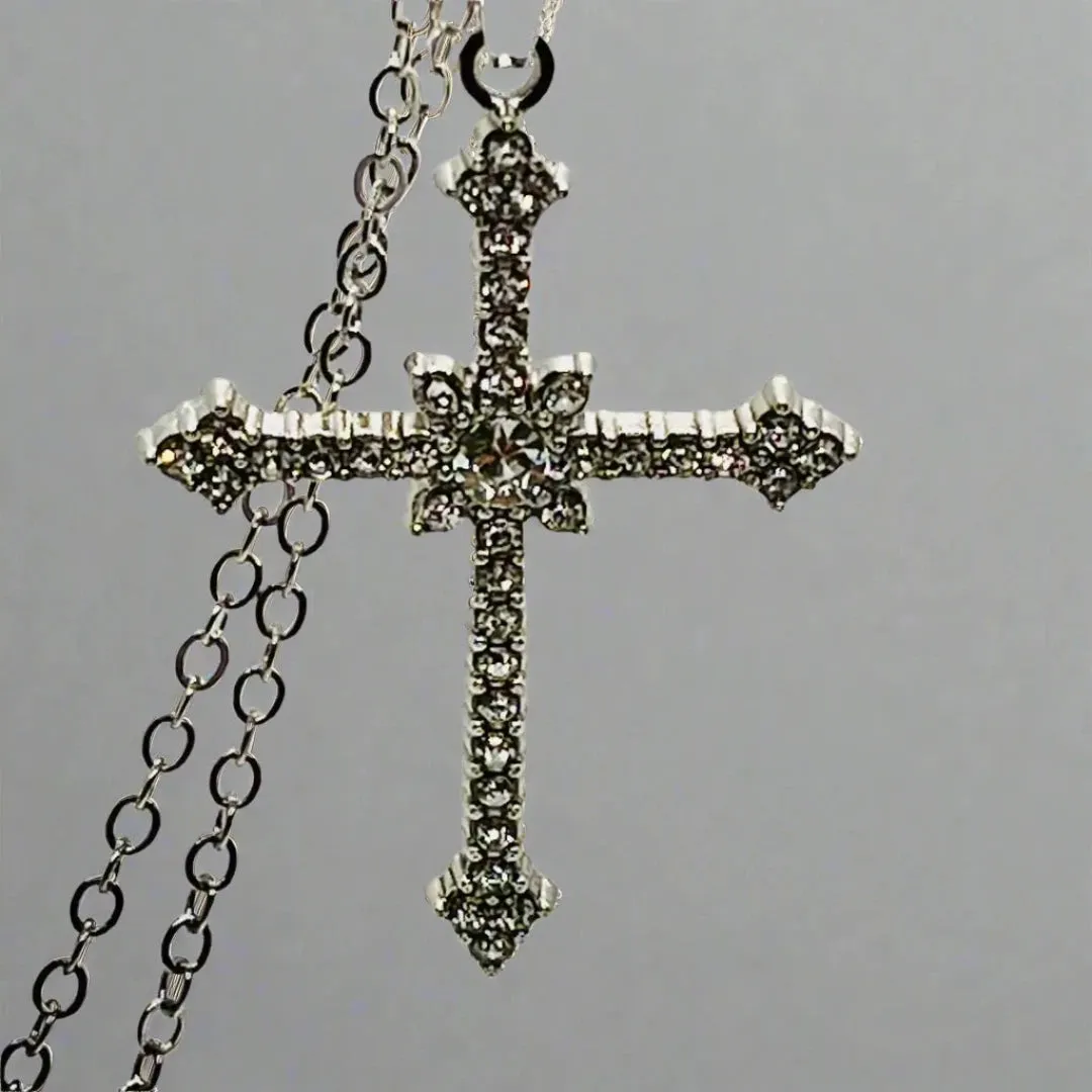 Classic chain with rhinestone cross pendant