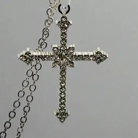 Classic chain with rhinestone cross pendant