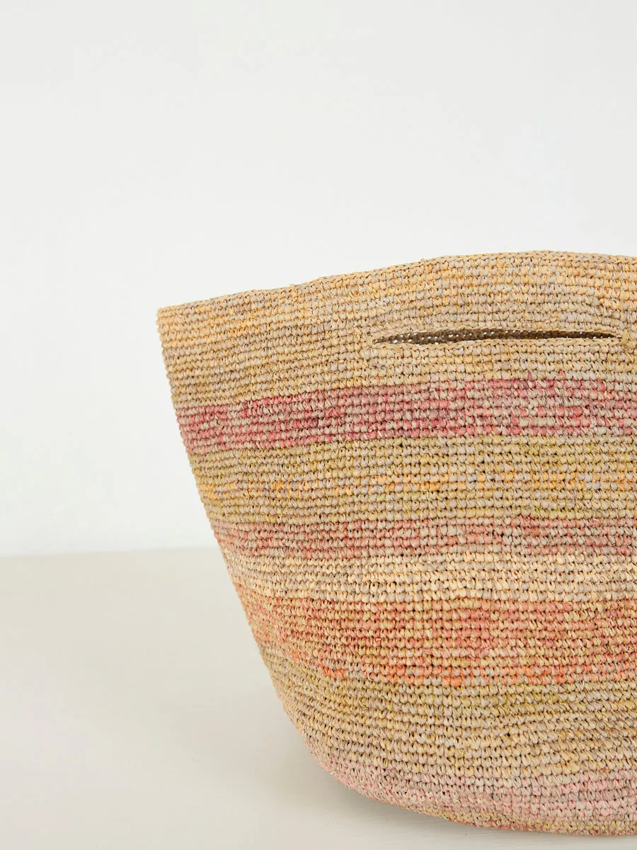 Classic Raffia Basket with Round Base