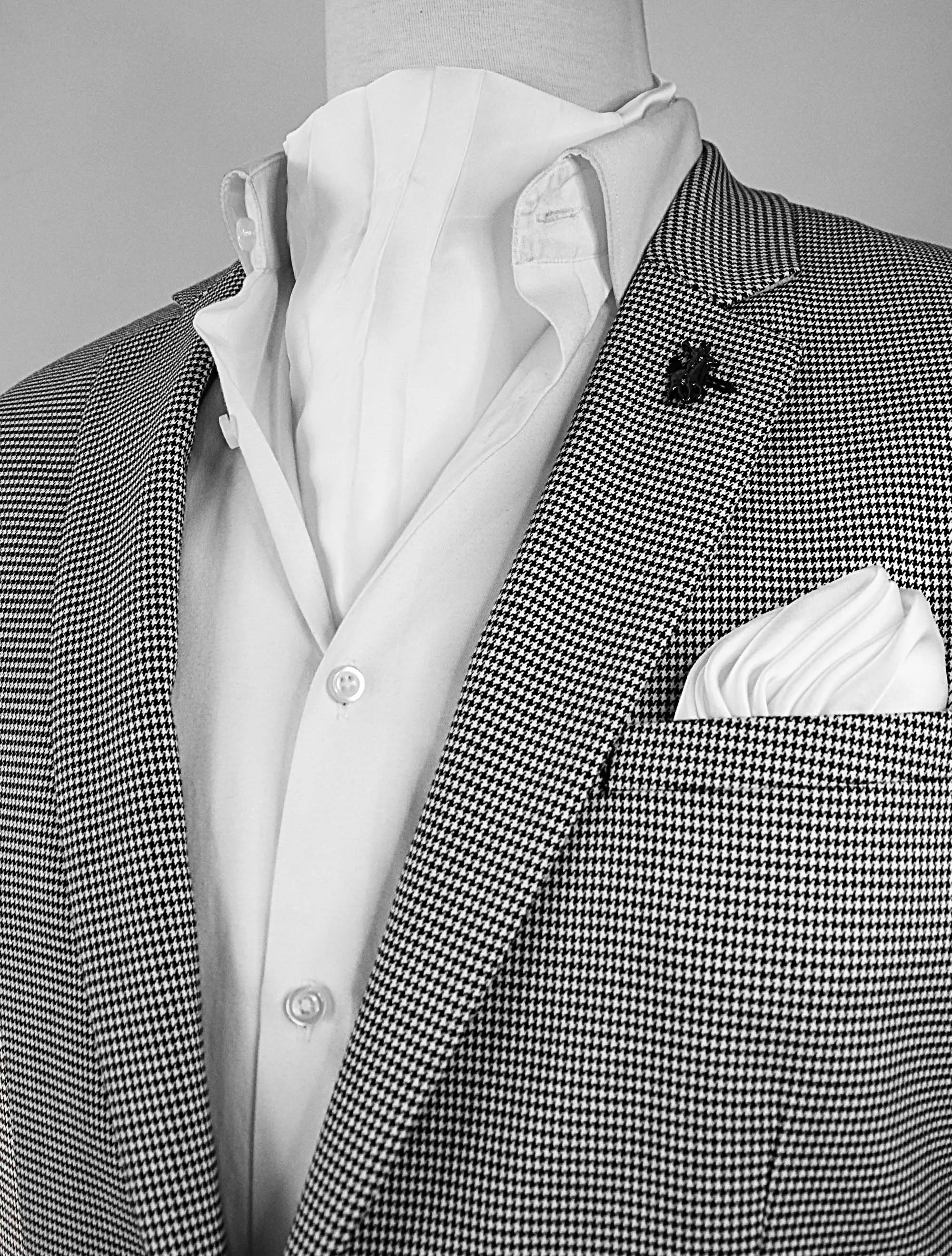 Pearl White Paradigm Silk Ascot Set