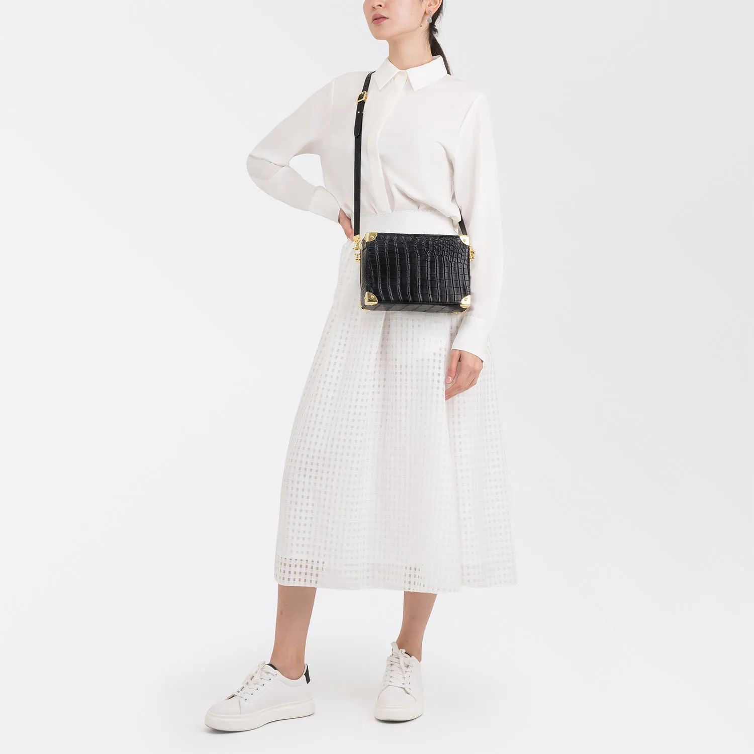 UNSIGNED APPLIQUÉ BOX CROSSBODY BAG